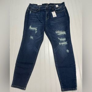 NWT Fused Patch Destroyed Mid Rise Judy Blue Skinny Jeans Size 22W